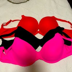 Lot of 3 SKIMS bras - 38DDD